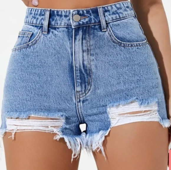 CARTOON FACE PRINT RIPPED RAW CUT DENIM SHORTS. WOMENS SIZE 4. NEW - Picture 2 of 4